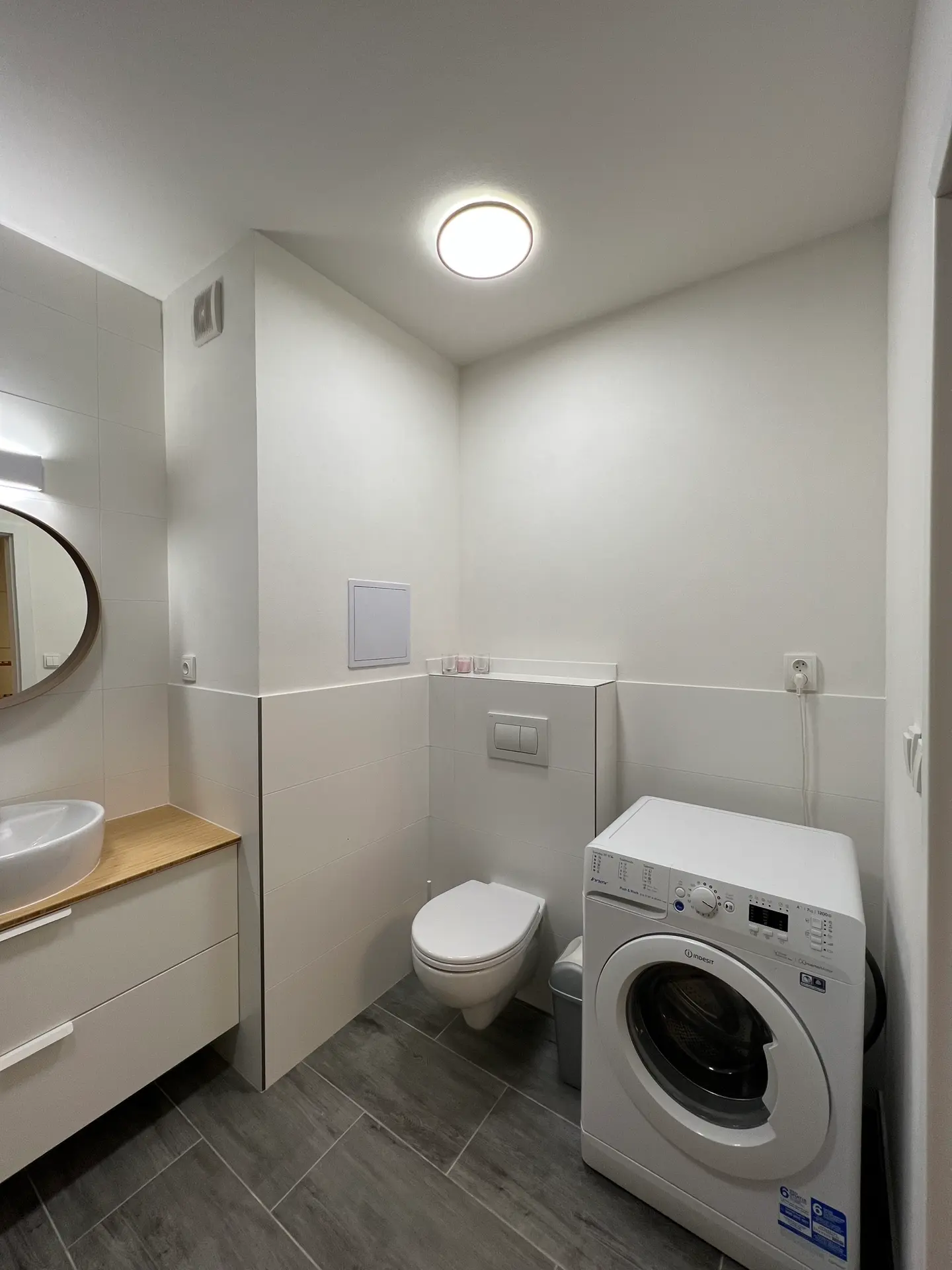 WC a prádelna – rekonstrukce koupelny Praha 4